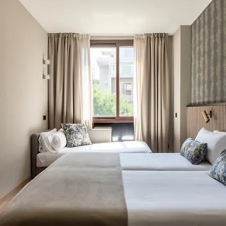 Rafaelhoteles Piramides Hotel Madrid