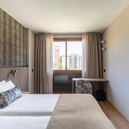 Rafaelhoteles Piramides Madrid