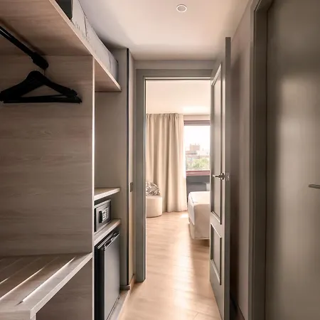Rafaelhoteles Piramides Hotel