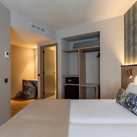 Hotel Rafaelhoteles Piramides