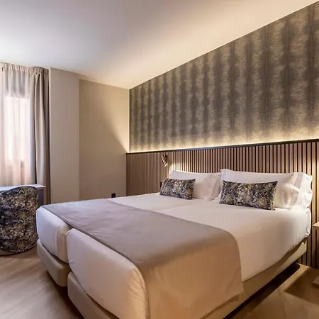 Rafaelhoteles Piramides Hotel 3*