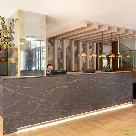Rafaelhoteles Piramides Hotel Madrid