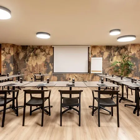 Hotel Rafaelhoteles Piramides 3*
