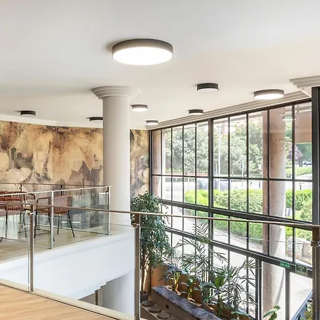Rafaelhoteles Piramides Madrid