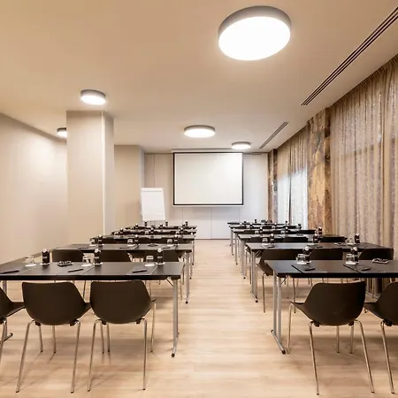Rafaelhoteles Piramides Hotel