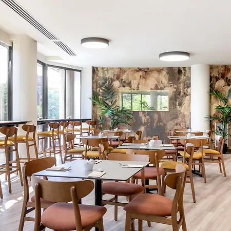Rafaelhoteles Piramides Hotel 3*