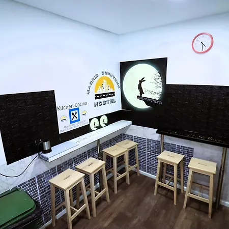 Hostal Downtown *