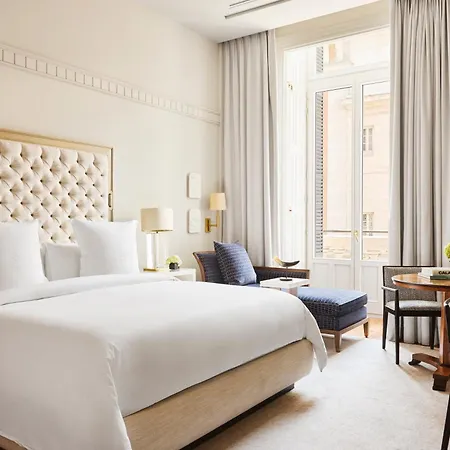 Four Seasons Hotel