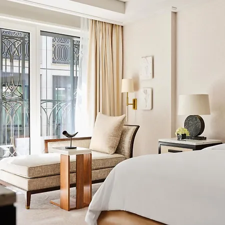 Four Seasons Hotel