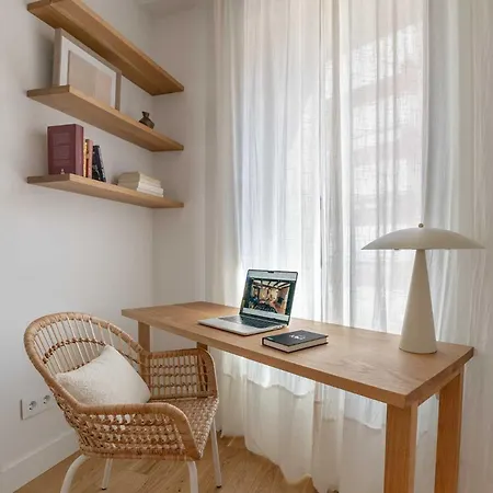Duplex Con Piscina Y Garaje En Ciudad Jardin Apartment