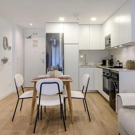 Alejandro Dumas Exclusive Living