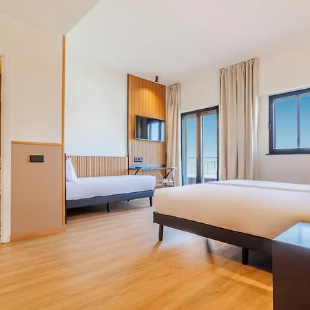 Hotel Acta Madfor 3*