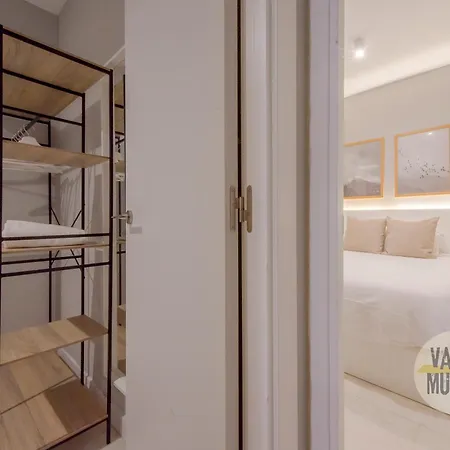 Cool Duplex Bajo 7pax Cerca De Tirso De Molina E2 Apartmán