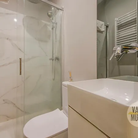 Apartmán Cool Duplex Bajo 7pax Cerca De Tirso De Molina E2 Madrid