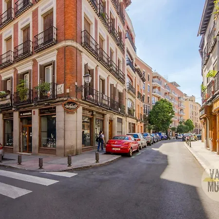 Sabor Madrileno Para 5 En Calatrava 19 - E2 Appartement Madrid