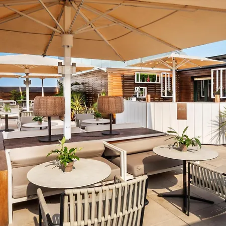 Melia Serrano Hotel 4*