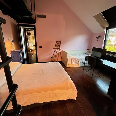 Estupenda Casa Compartida De Arquitecto! Holiday home Madrid