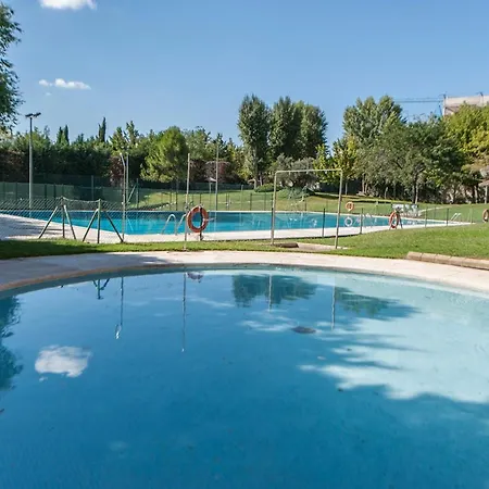 Elegante Con Parking Y Gym En Urbanizacion De Lujo En Aravaca Apartment *
