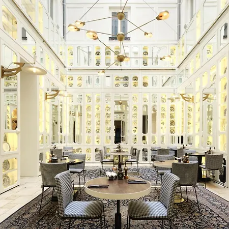 Only Boutique 4*