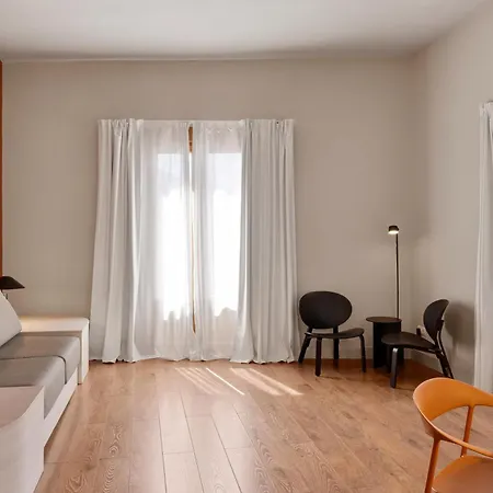 Centro Fuencarral 46 * Μαδρίτη