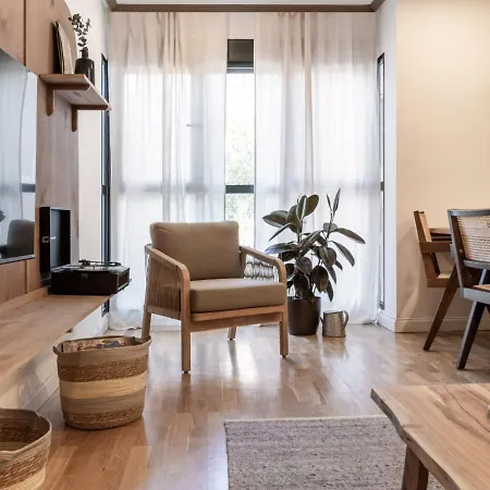 Scafati - 2 Bedrooms And Shared Pool In Centro