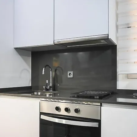 For Moderno Y Comodo En El Centro Temporal Emb50 Apartment Madrid