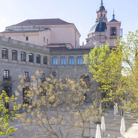 Precioso En La Plaza De La Paja Latina דירה
