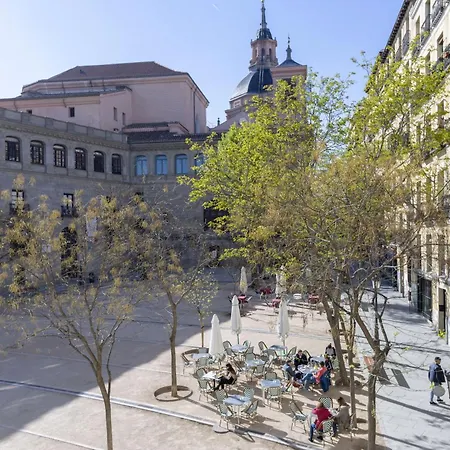 Precioso En La Plaza De La Paja Latina דירה