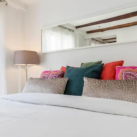 Cozy Cueca Cibeles Pta De Sol Gran Via Apartment Madrid