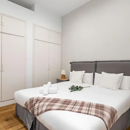 Charming Gran Via Palace -