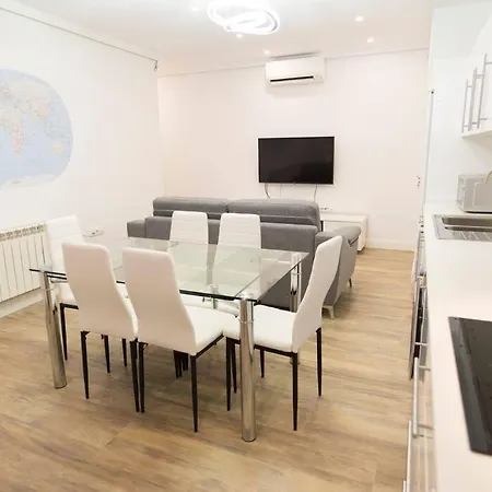 Style And Comfort In Opera-puerta Del Sol Appartement Madrid