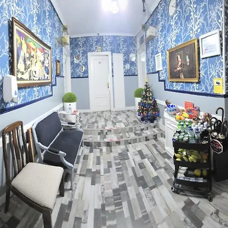 Fuencarral Adeco Guest house
