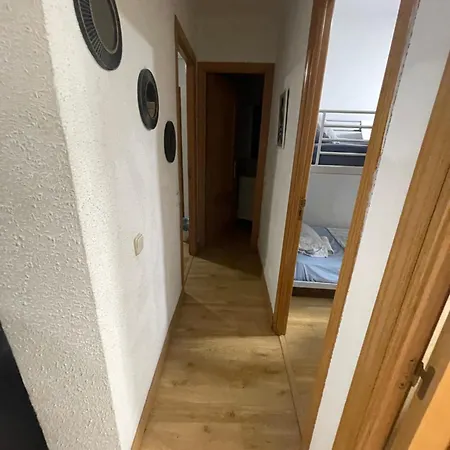 Piso Entero En Calle Contraviesa * Madri