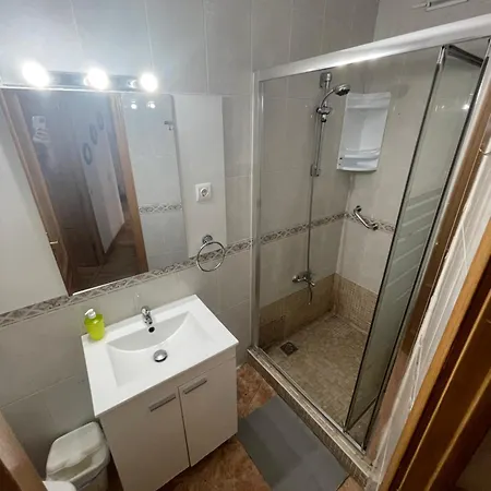 Piso Entero En Calle Contraviesa Apartamento
