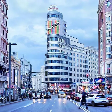 Punta Me In Downtown Madrid