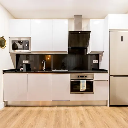 Apartment Comodo Y Precioso Madrid