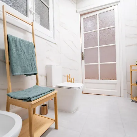 Pleno Centro Fuencarral Guest house