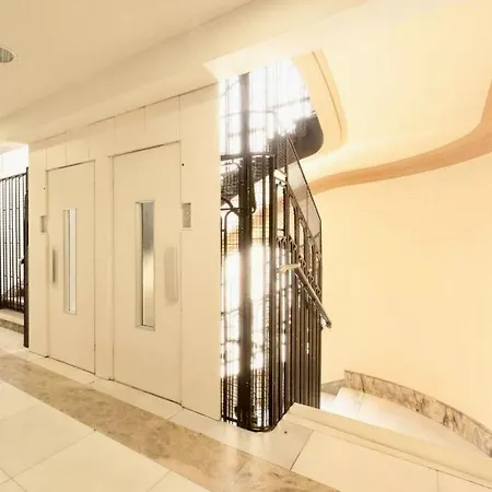 Apartment Piso Atico Con Terraza Y Jacuzzi Con Vistas A Sol En Centro Madrid