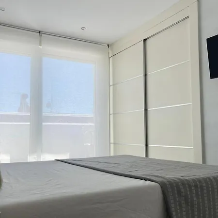Piso Atico Con Terraza Y Jacuzzi Con Vistas A Sol En Centro *