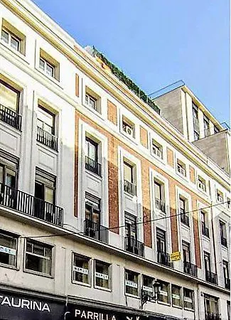 Piso Atico Con Terraza Y Jacuzzi Con Vistas A Sol En Centro Madrid