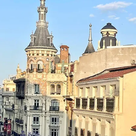 Piso Atico Con Terraza Y Jacuzzi Con Vistas A Sol En Centro Apartment *
