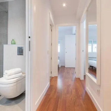 Total Access 3 Bedroom 2 Bath 6 Persons * 马德里