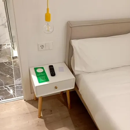 Manuela By Gaiarooms Guest house Madrid