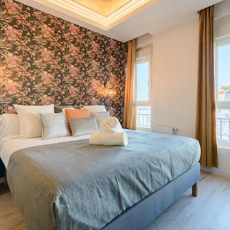 Gran Via Capitals By Monaro*****