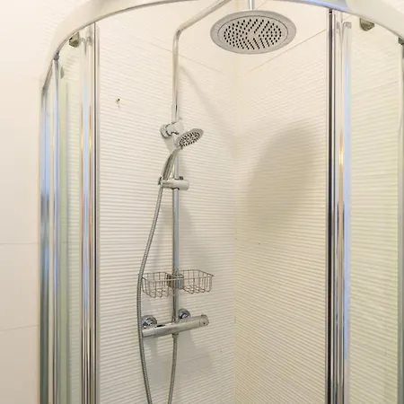 Apartment Temporal 1 Bedroom Flat A Few Metres From The Centre Ama2721