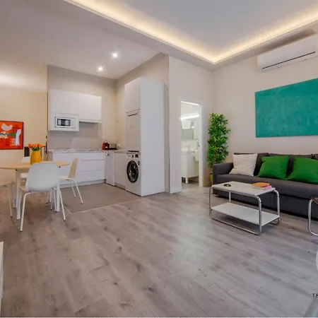 Apartamento Vive La Esencia Madrilena 6 En Santa Ana 6 *