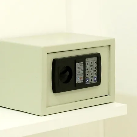 호스탈 로열 크루즈 게스트하우스