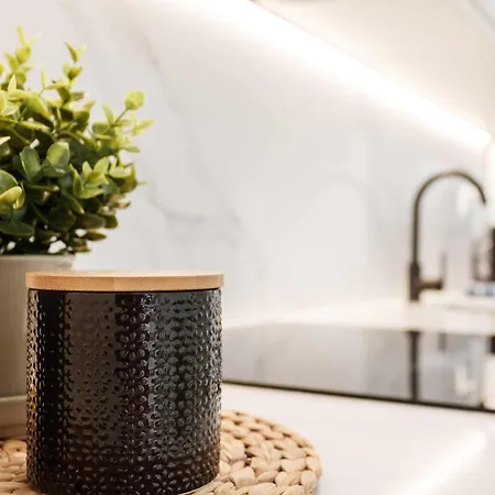 Appartement Remarkable 1br With Lovely Decor In Chueca *