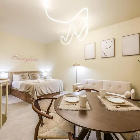 Enjoy Your In The Center Of Apartmán Madrid