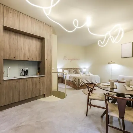 Enjoy Your In The Center Of Apartmán